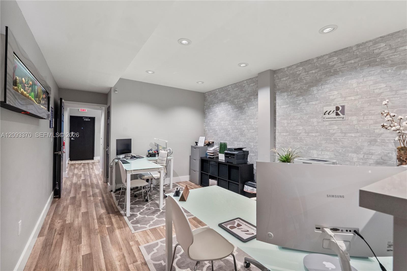 See details 10 / sq. ft. $ 2026-09-22 0 Photo