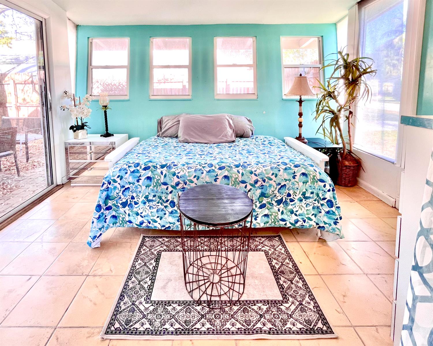Ver detalles / 0 2128 sq. ft. $ 2026-09-23 0 foto