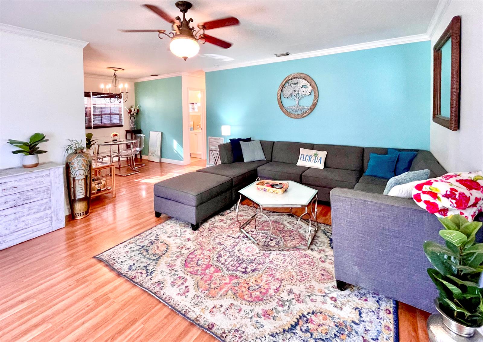 Ver detalles / 0 2128 sq. ft. $ 2026-09-23 0 foto