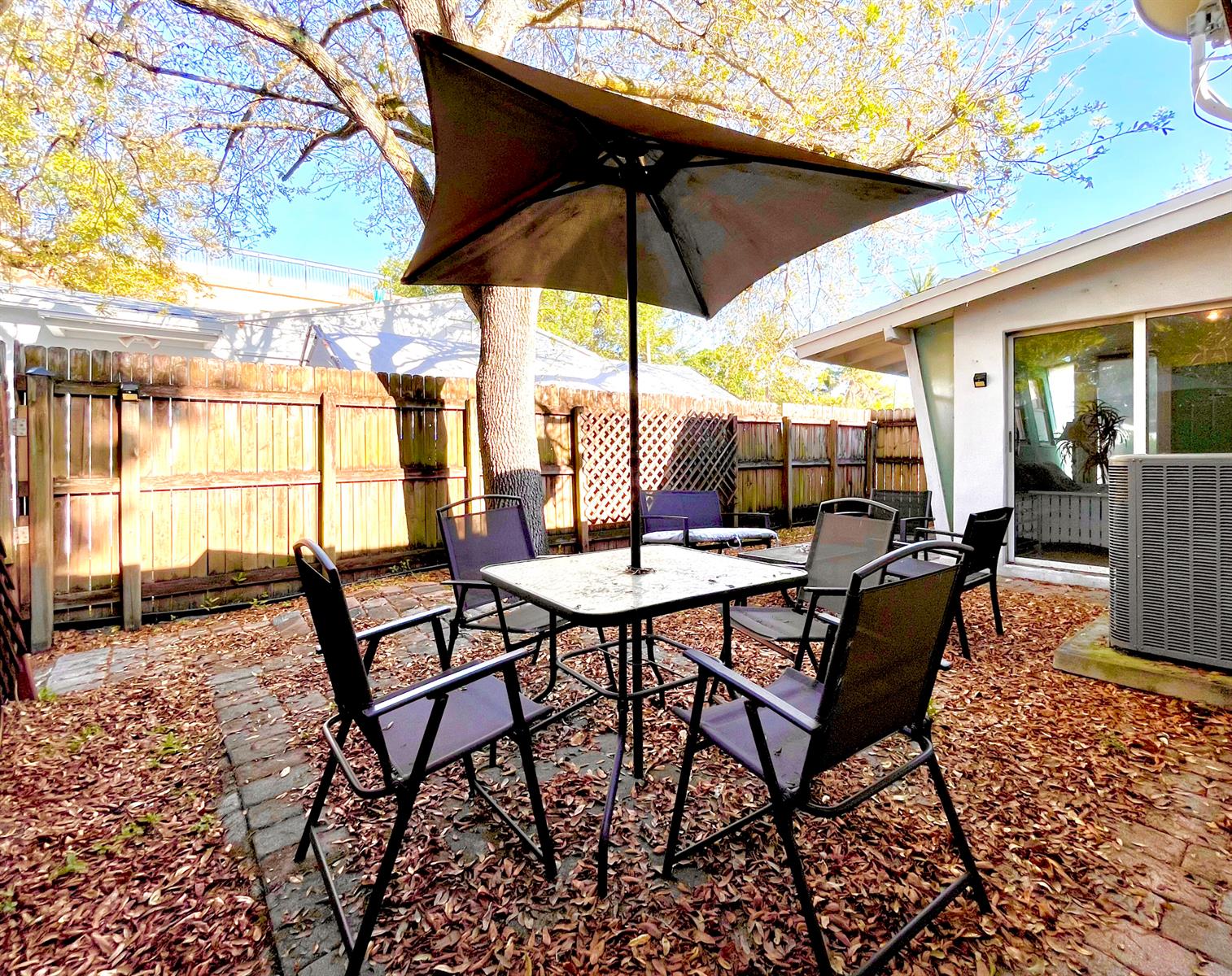 Ver detalles / 0 2128 sq. ft. $ 2026-09-23 0 foto