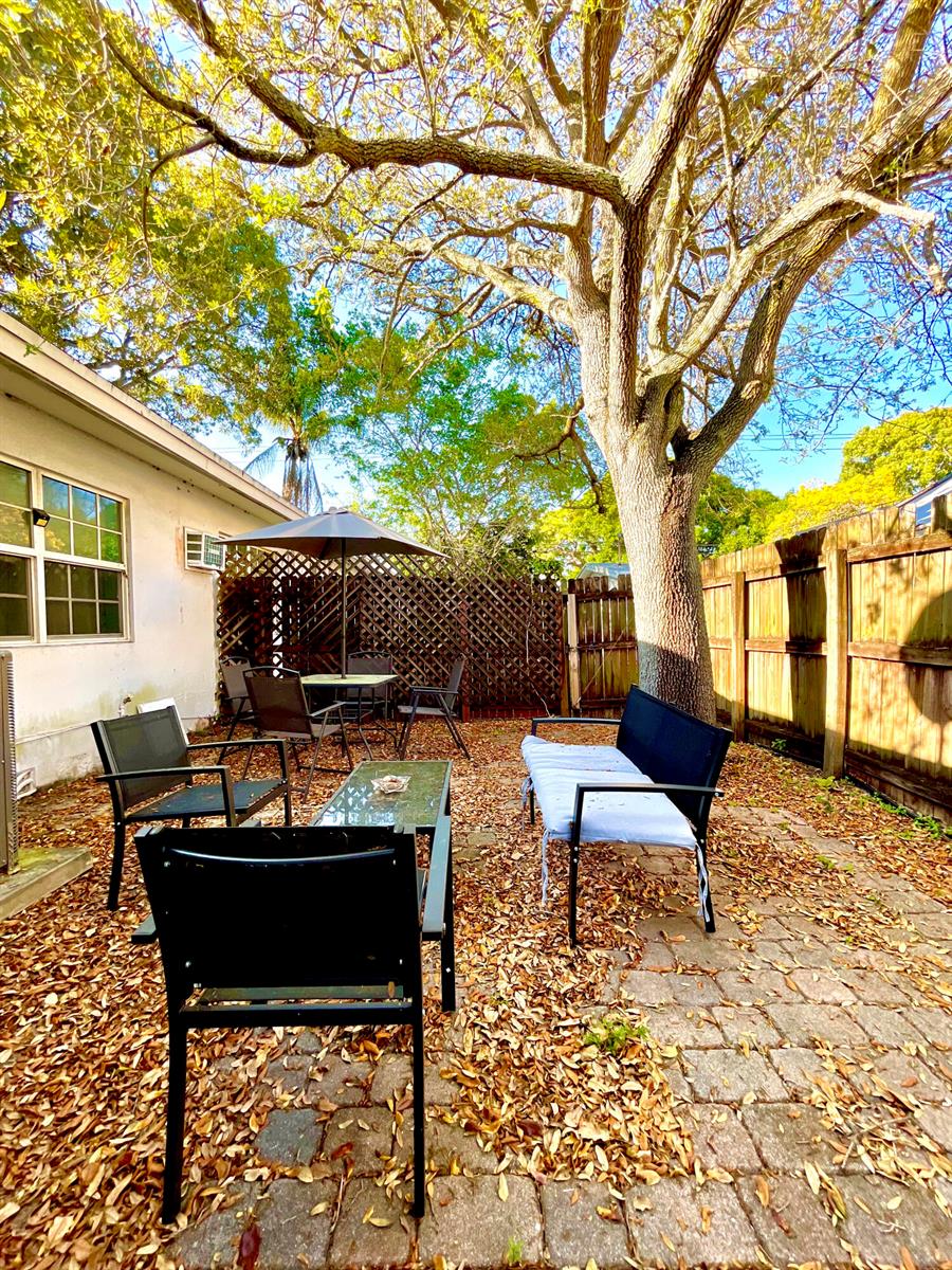 Ver detalles / 0 2128 sq. ft. $ 2026-09-23 0 foto