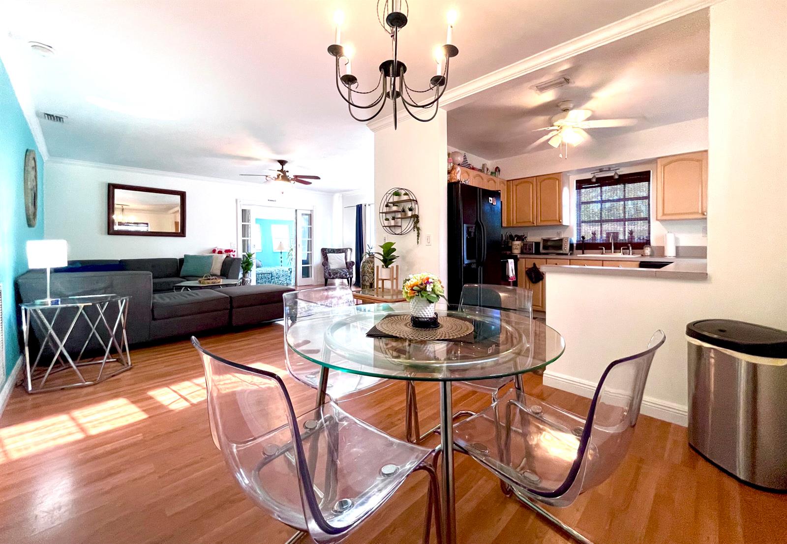 Ver detalles / 0 2128 sq. ft. $ 2026-09-23 0 foto