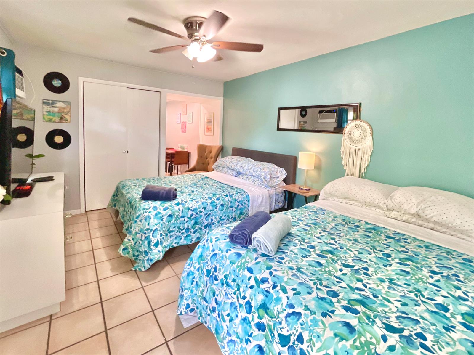 Ver detalles / 0 2128 sq. ft. $ 2026-09-23 0 foto