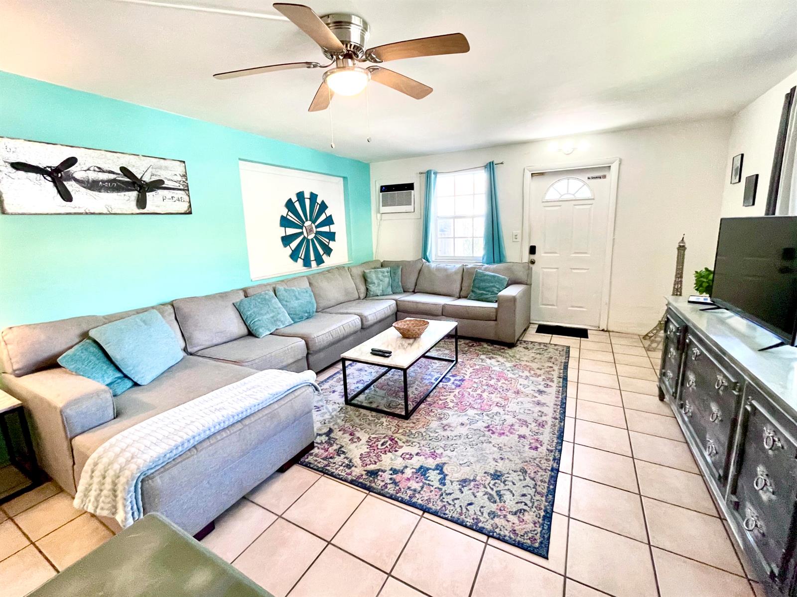 Ver detalles / 0 2128 sq. ft. $ 2026-09-23 0 foto