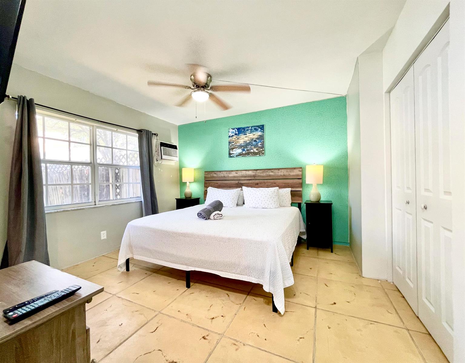 Ver detalles / 0 2128 sq. ft. $ 2026-09-23 0 foto