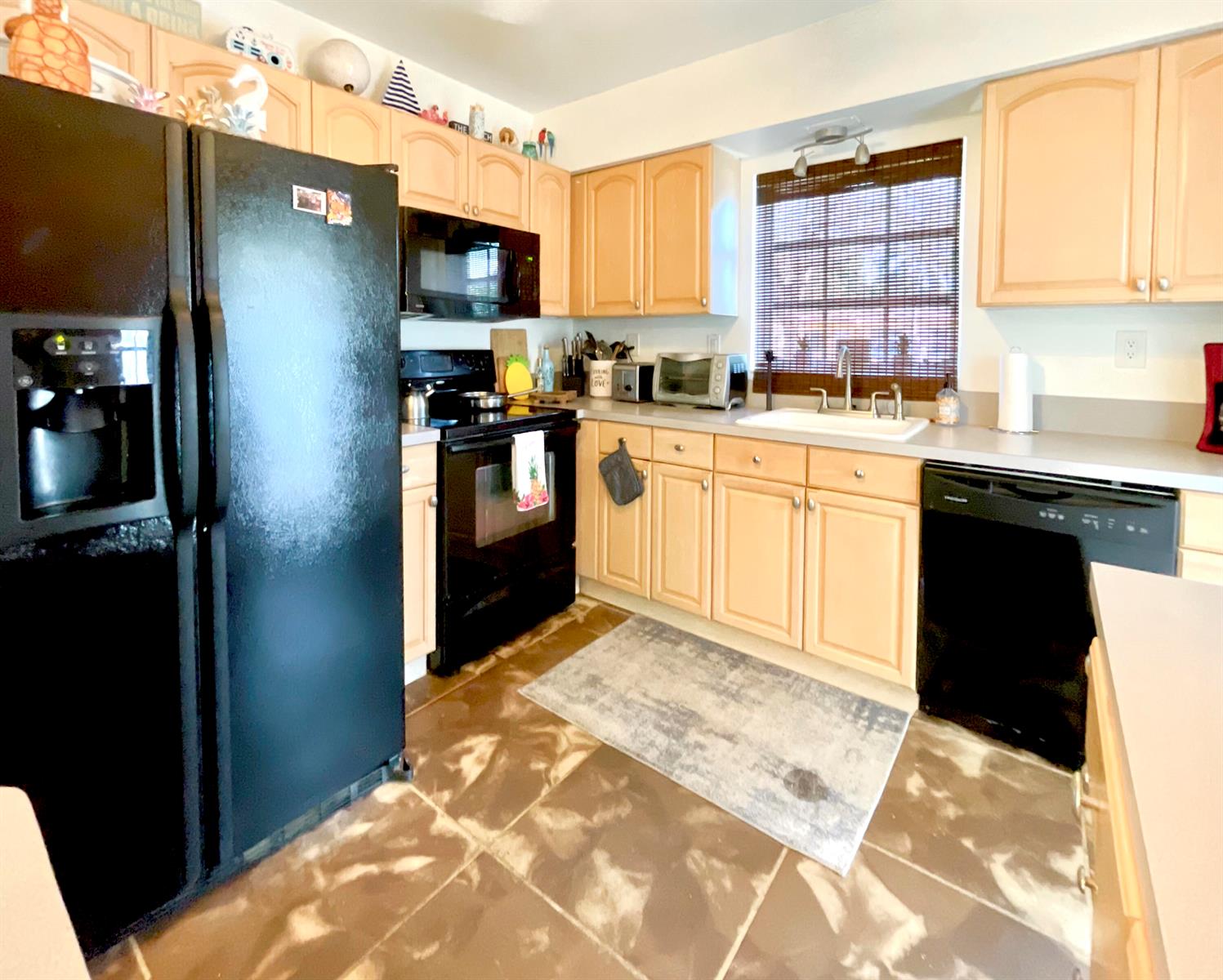 Ver detalles / 0 2128 sq. ft. $ 2026-09-23 0 foto