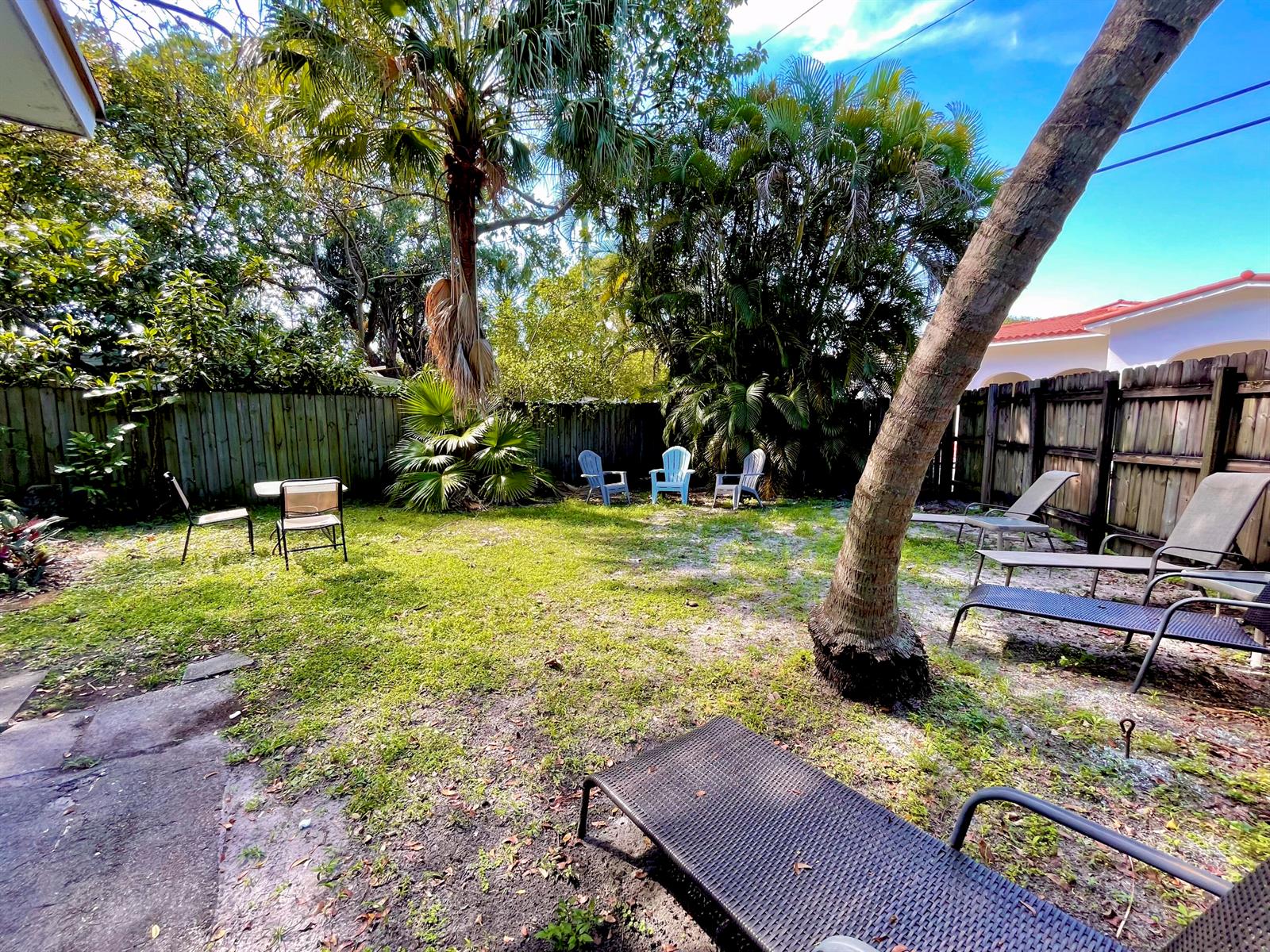 Ver detalles / 0 2128 sq. ft. $ 2026-09-23 0 foto
