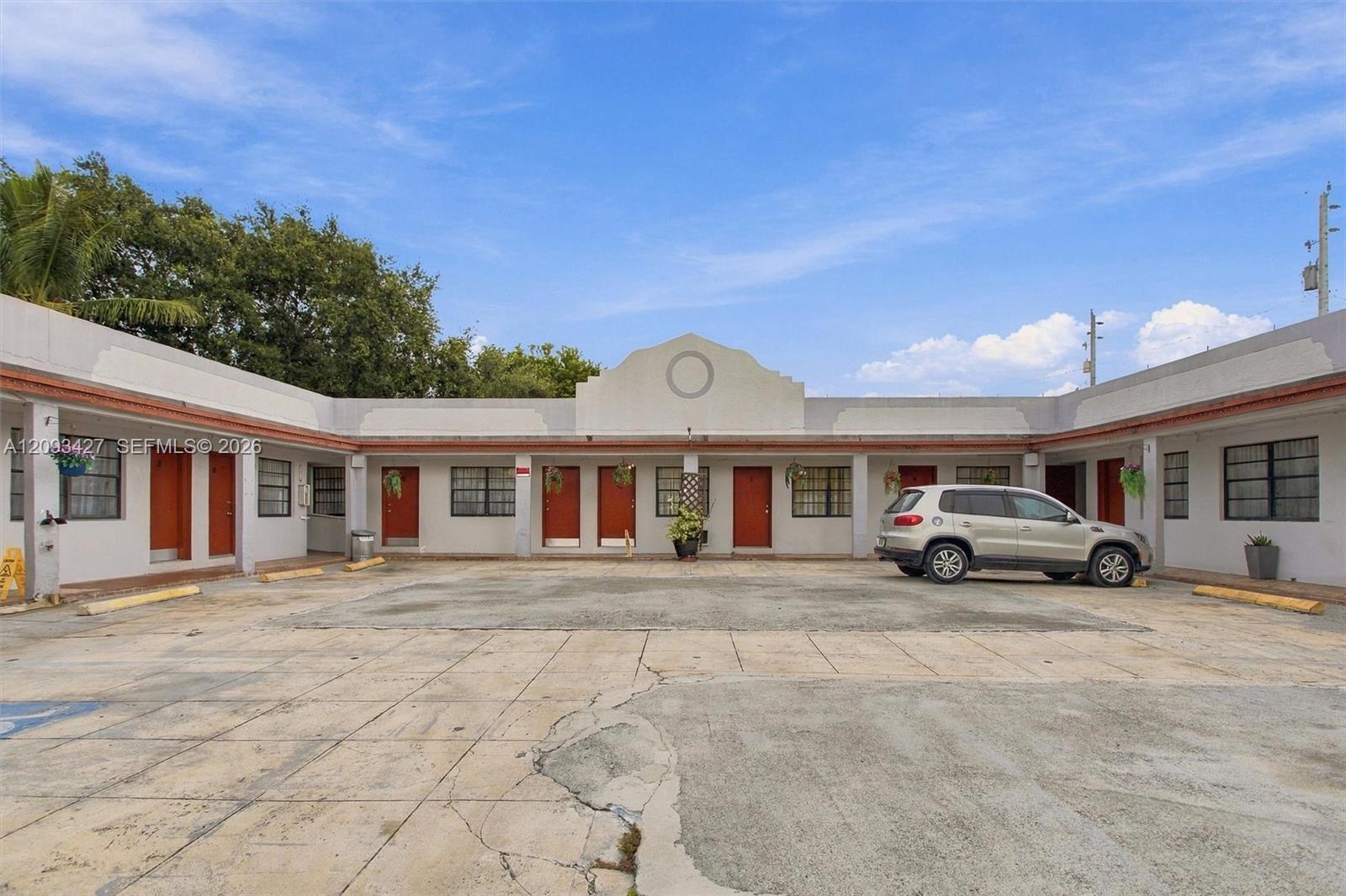   /   sq. ft. $ 2026-09-22 0 Photo
