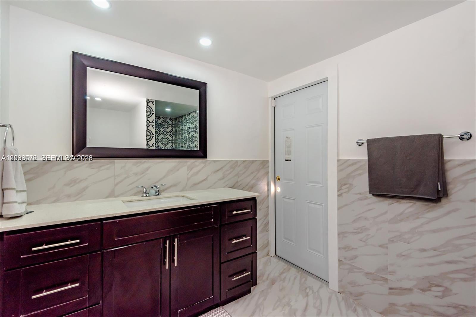 Ver detalles / sq. ft. $ 2026-09-22 0 foto