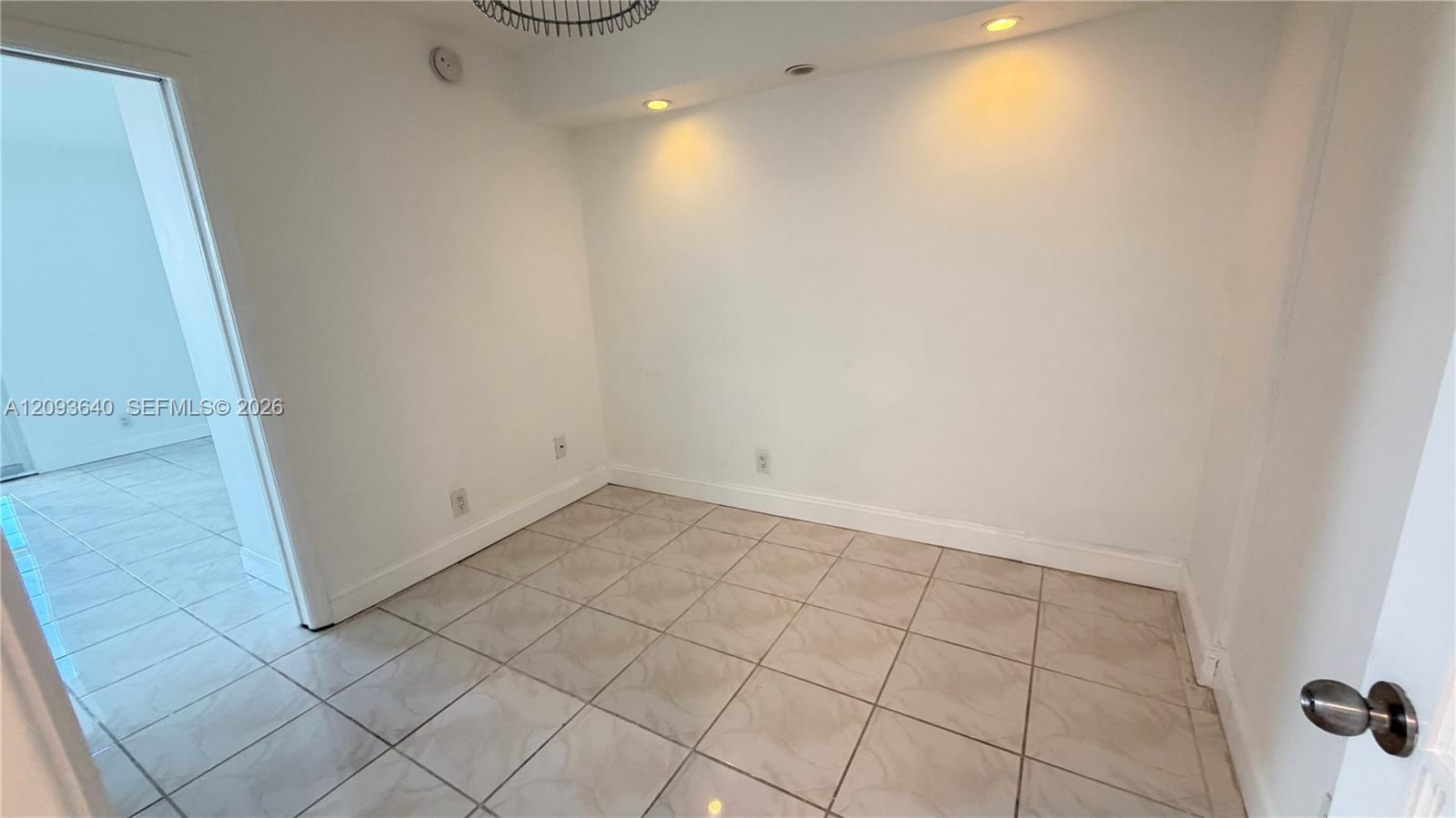 509 2 / 1 991 sq. ft. $ 2026-09-22 0 foto