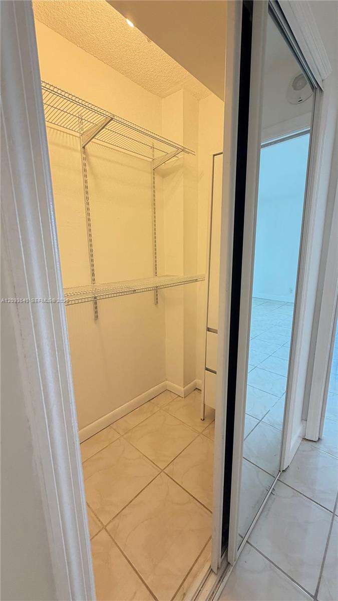 509 2 / 1 991 sq. ft. $ 2026-09-22 0 foto