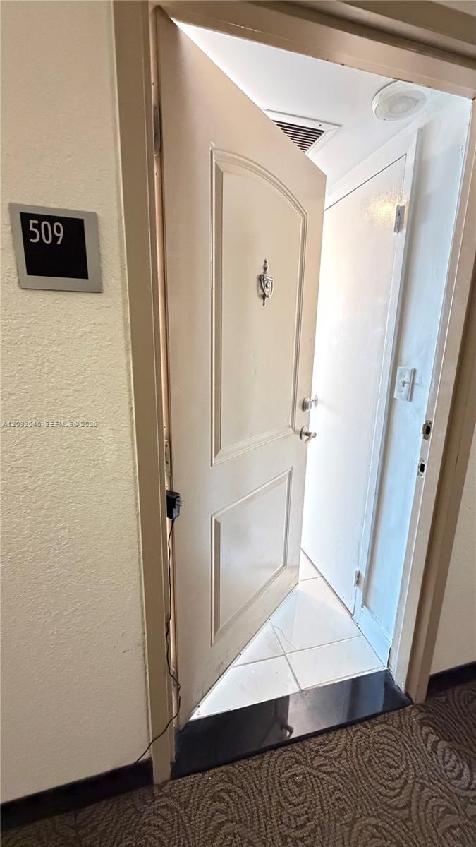 509 2 / 1 991 sq. ft. $ 2026-09-22 0 foto