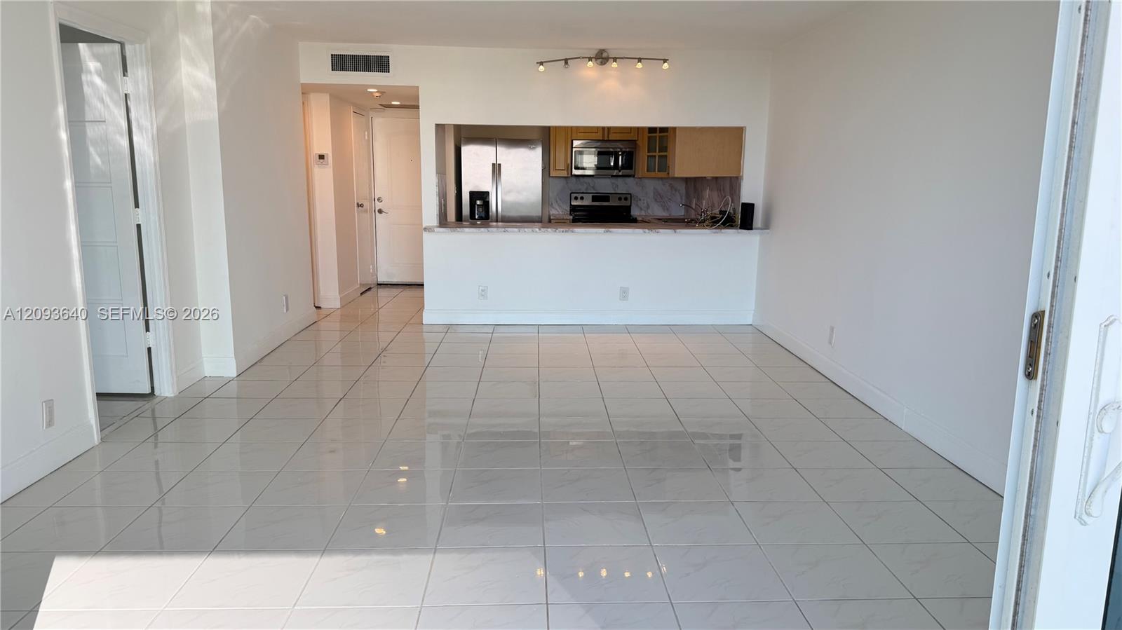 509 2 / 1 991 sq. ft. $ 2026-09-22 0 foto