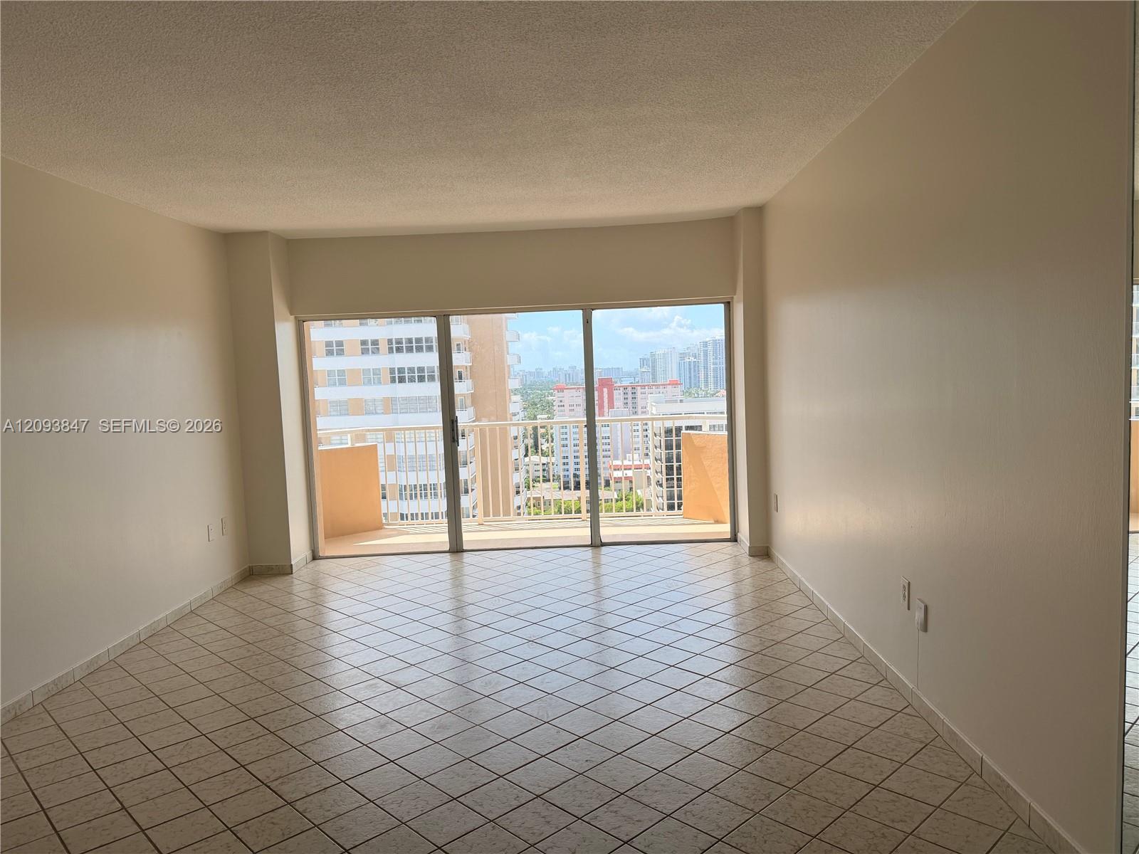 See details 18C 1 / 1 798 sq. ft. $ 2026-10-07 0 Photo