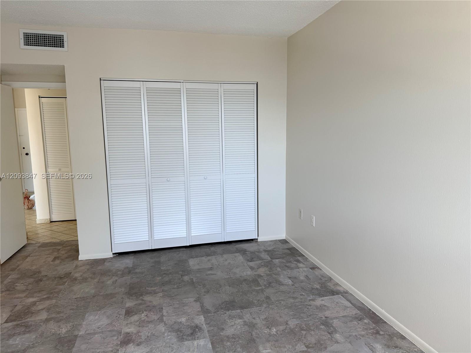See details 18C 1 / 1 798 sq. ft. $ 2026-10-07 0 Photo