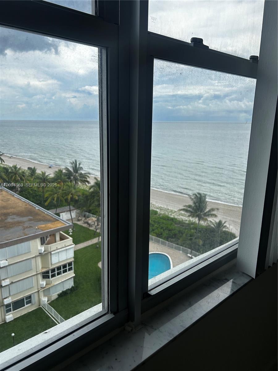 See details 9K 1 / 2 870 sq. ft. $ 2026-09-23 0 Photo