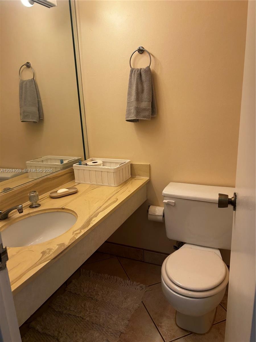 See details 9K 1 / 2 870 sq. ft. $ 2026-09-23 0 Photo