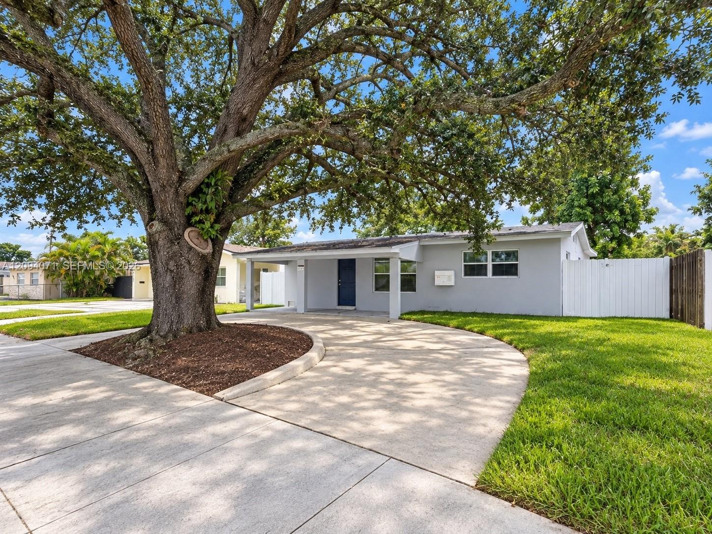 6831 4 / 2 1480 sq. ft. $ 2026-09-23 0 Photo