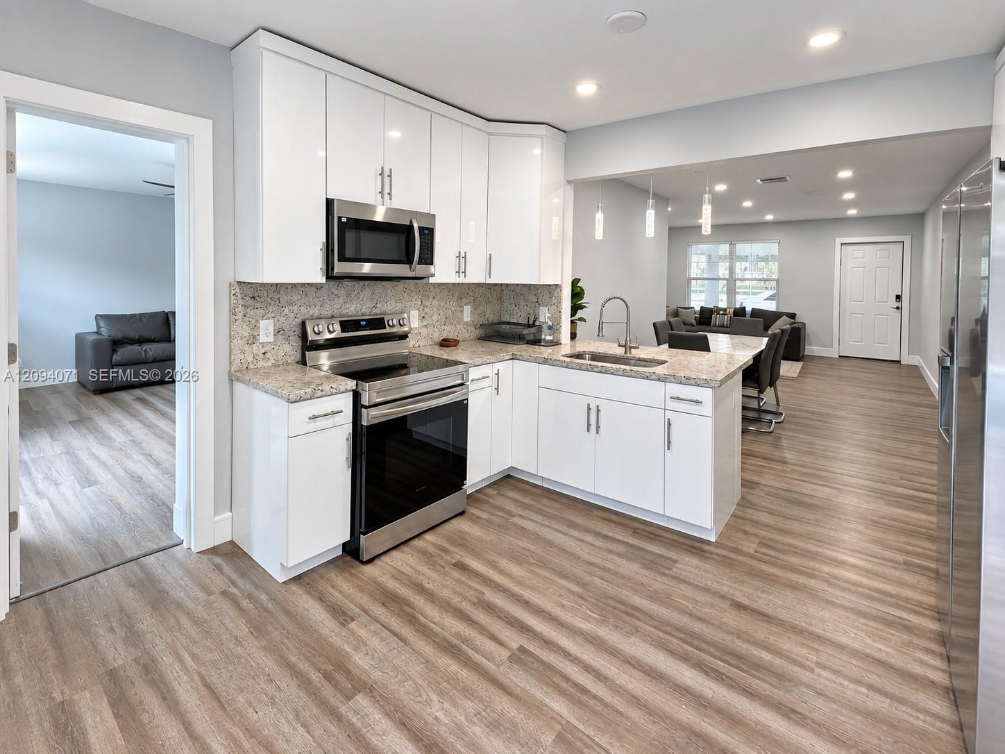 6831 4 / 2 1480 sq. ft. $ 2026-09-23 0 Photo