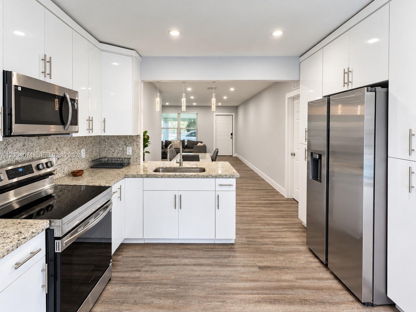 6831 4 / 2 1480 sq. ft. $ 2026-09-23 0 Photo