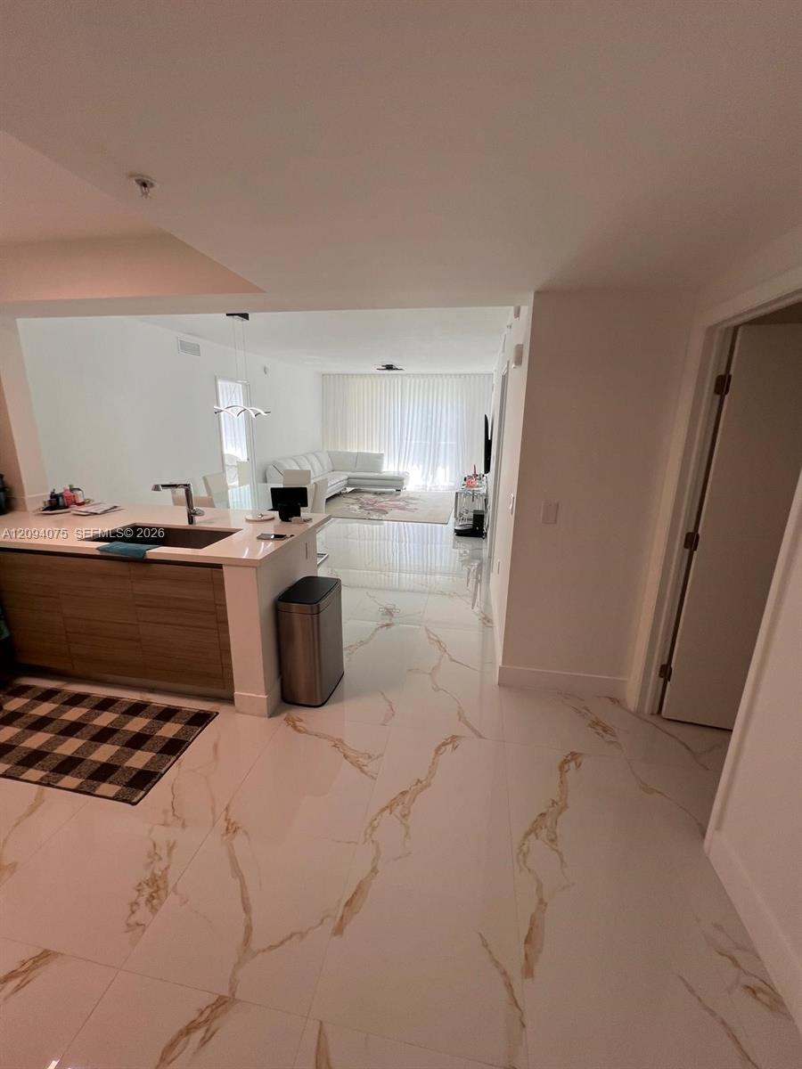 4-1504 2 / 3 1541 sq. ft. $ 2026-09-23 0 Photo