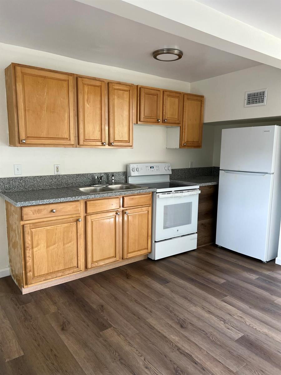 Ver detalles / 0 2216 sq. ft. $ 2026-09-24 0 foto