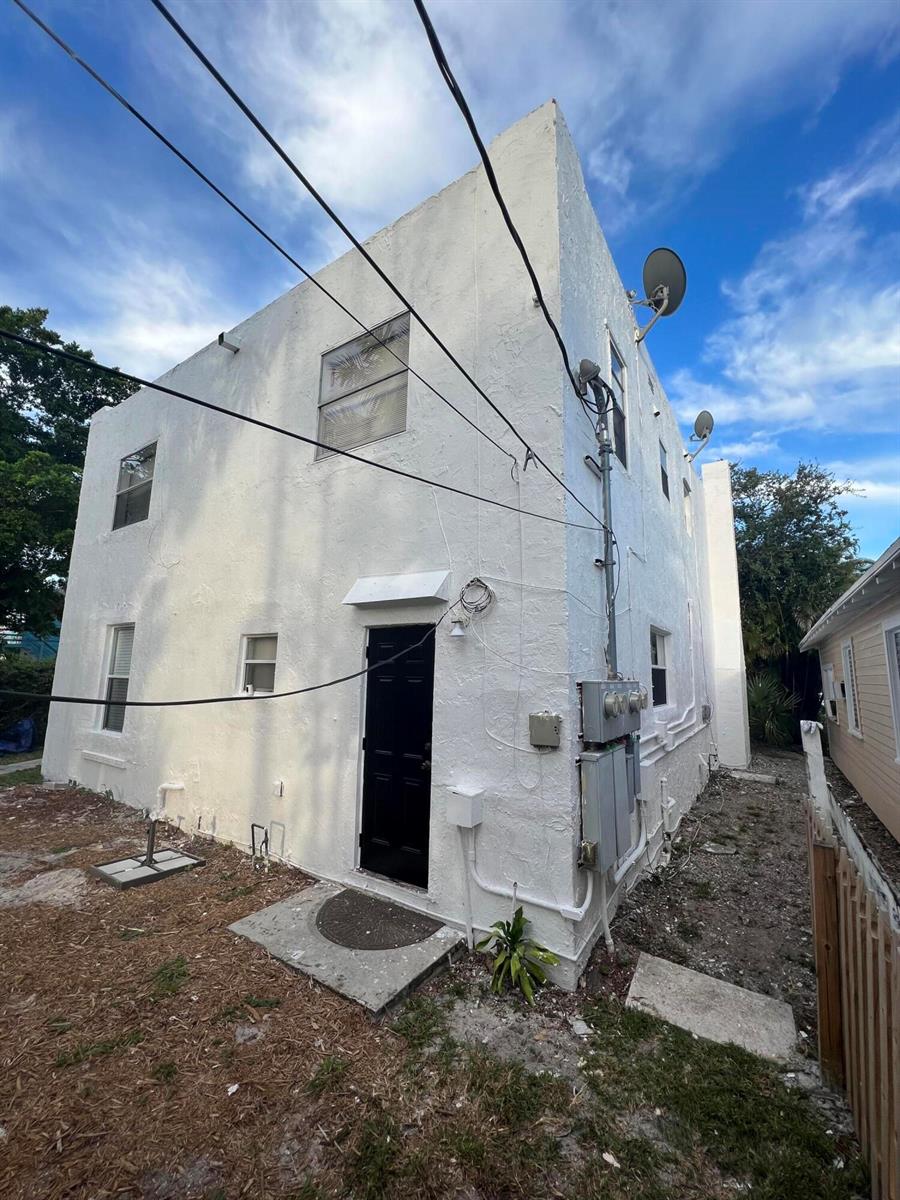 Ver detalles / 0 2216 sq. ft. $ 2026-09-24 0 foto
