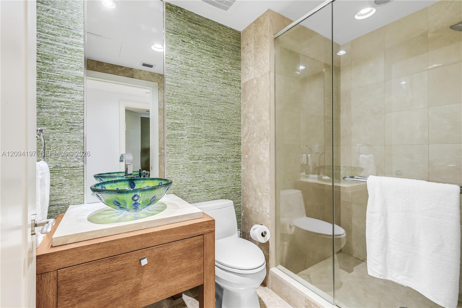 4403 5 / 5 4415 sq. ft. $ 2026-09-23 0 foto