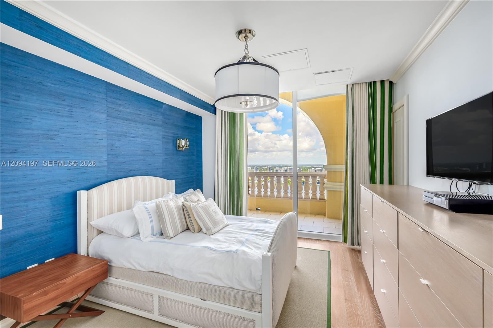 4403 5 / 5 4415 sq. ft. $ 2026-09-23 0 foto