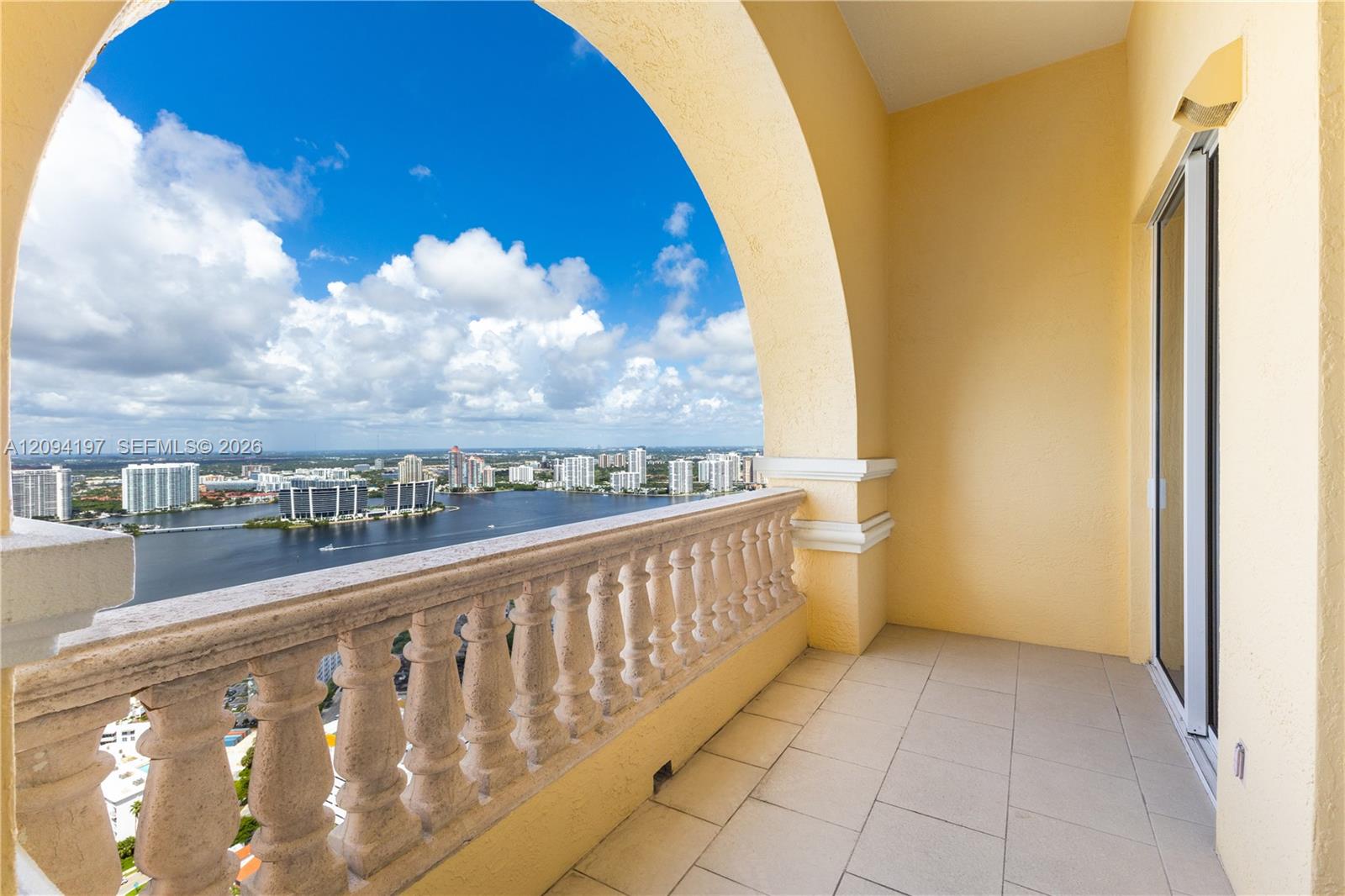 4403 5 / 5 4415 sq. ft. $ 2026-09-23 0 foto