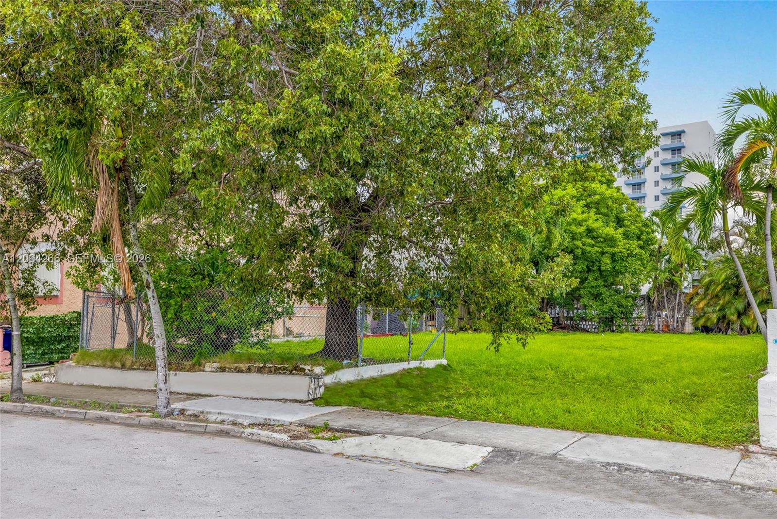   /   sq. ft. $ 2026-09-23 0 Photo