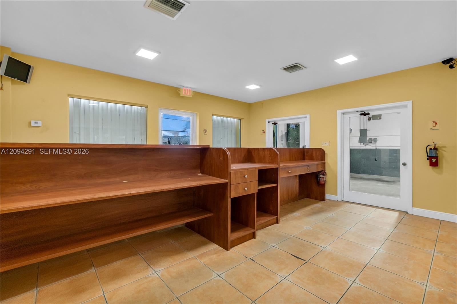 Ver detalles / sq. ft. $ 2026-09-23 0 foto