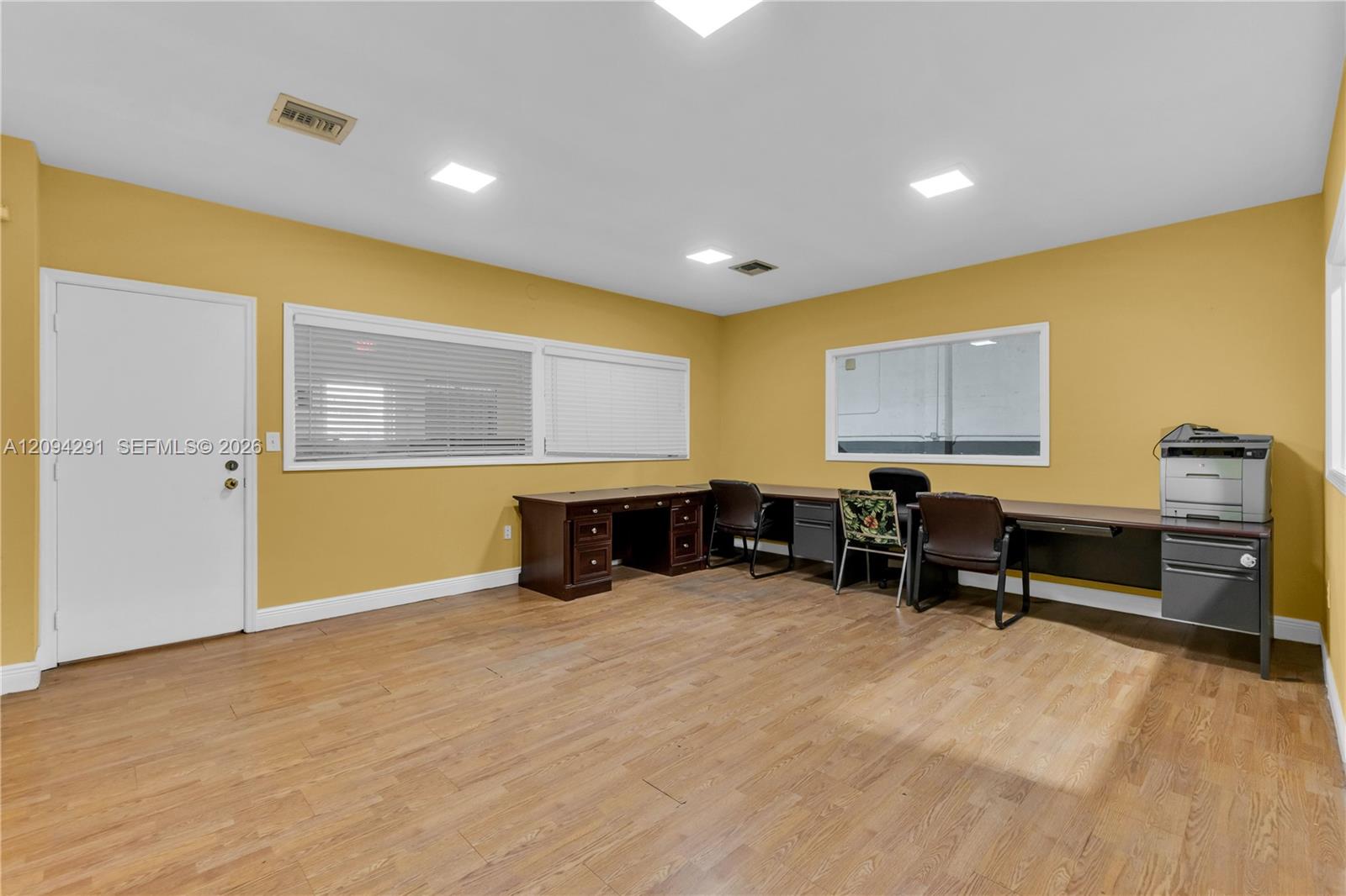 Ver detalles / sq. ft. $ 2026-09-23 0 foto