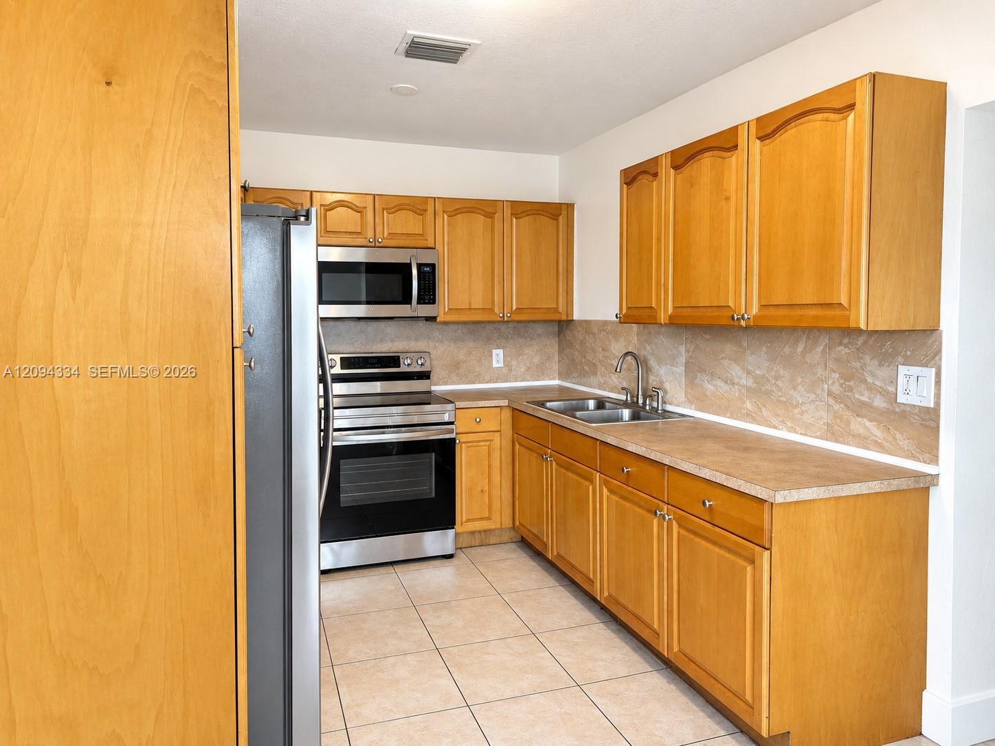   /  1352 sq. ft. $ 2026-09-23 0 foto