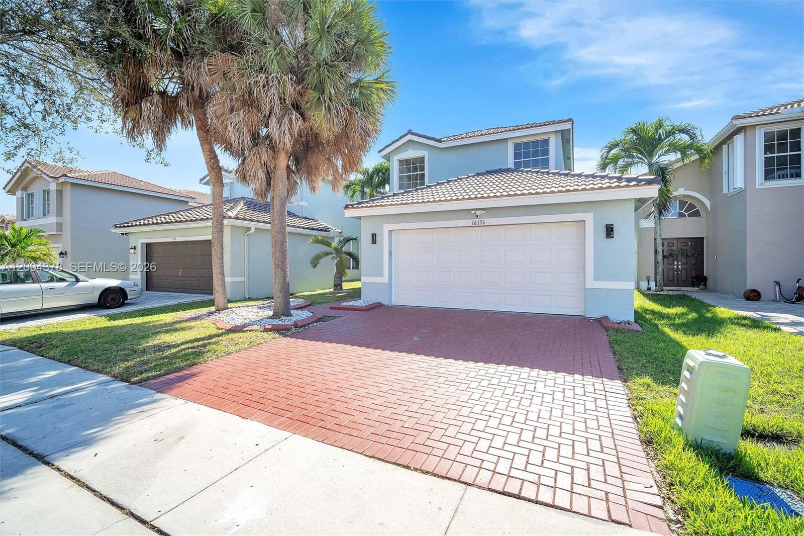 Ver detalles 16356 4 / 3 2383 sq. ft. $ 2026-09-23 0 foto