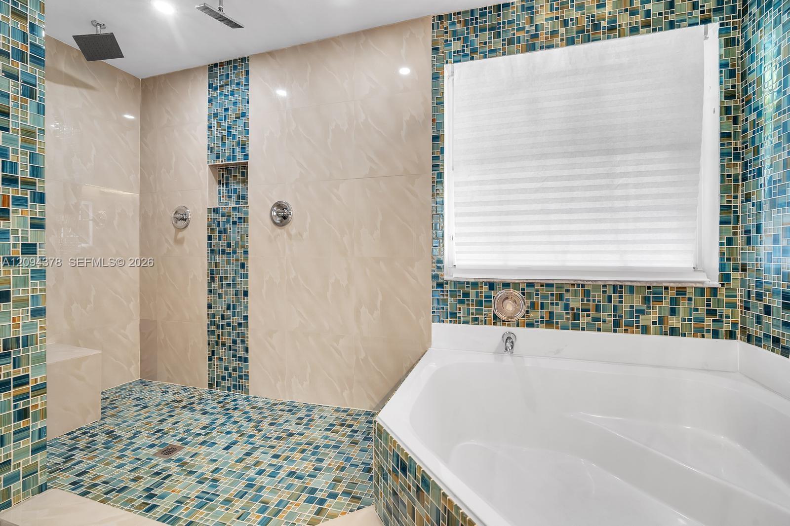 Ver detalles 16356 4 / 3 2383 sq. ft. $ 2026-09-23 0 foto