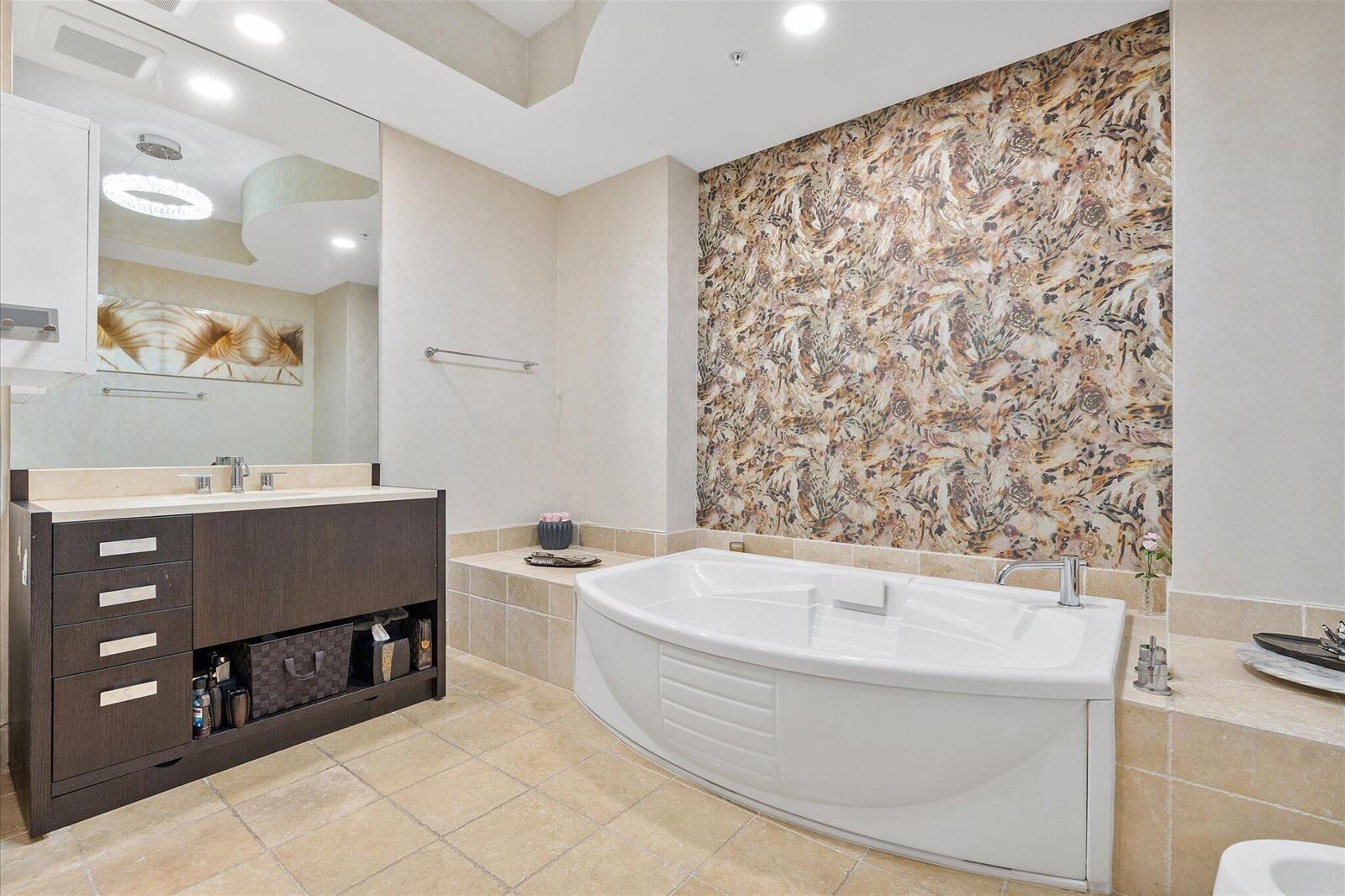 See details 3704 3 / 2174 sq. ft. $ 2026-10-01 0 Photo
