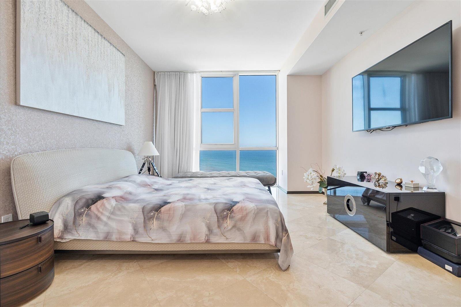 See details 3704 3 / 2174 sq. ft. $ 2026-10-01 0 Photo