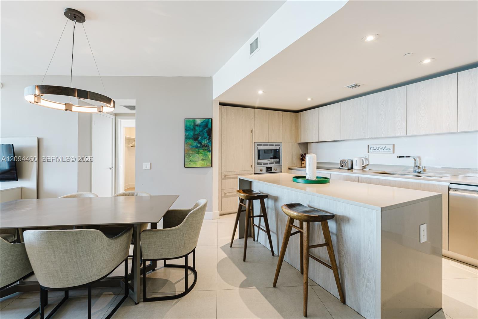 3008 2 / 2 1275 sq. ft. $ 2026-09-23 0 foto