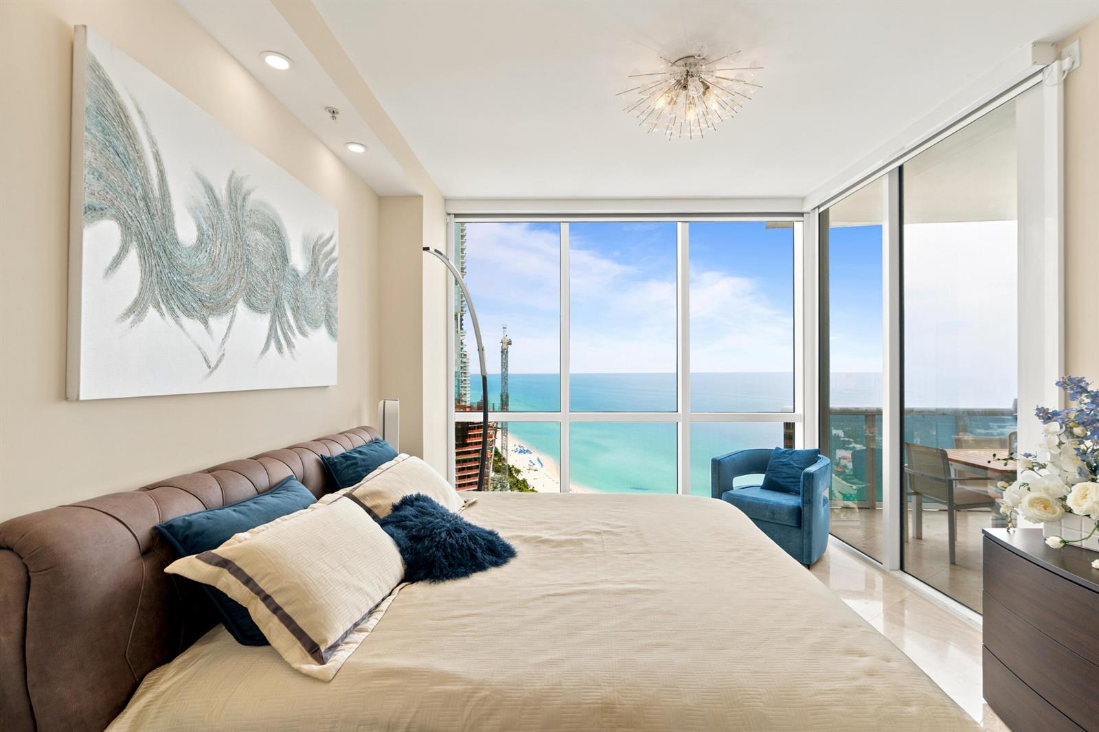 3704 2 /  2174 sq. ft. $ 2026-09-24 0 foto