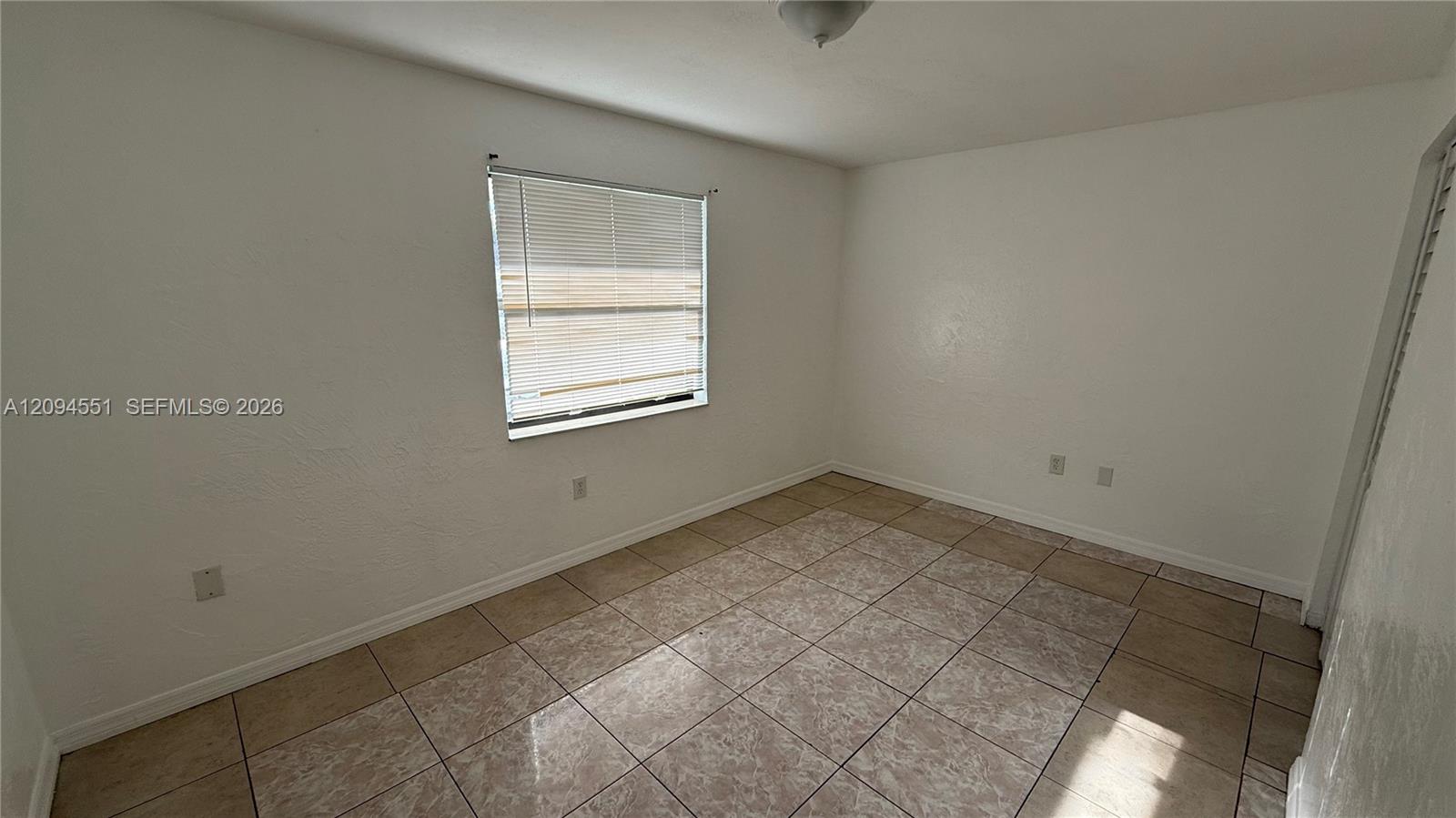 Ver detalles / 1699 sq. ft. $ 2026-09-23 0 foto
