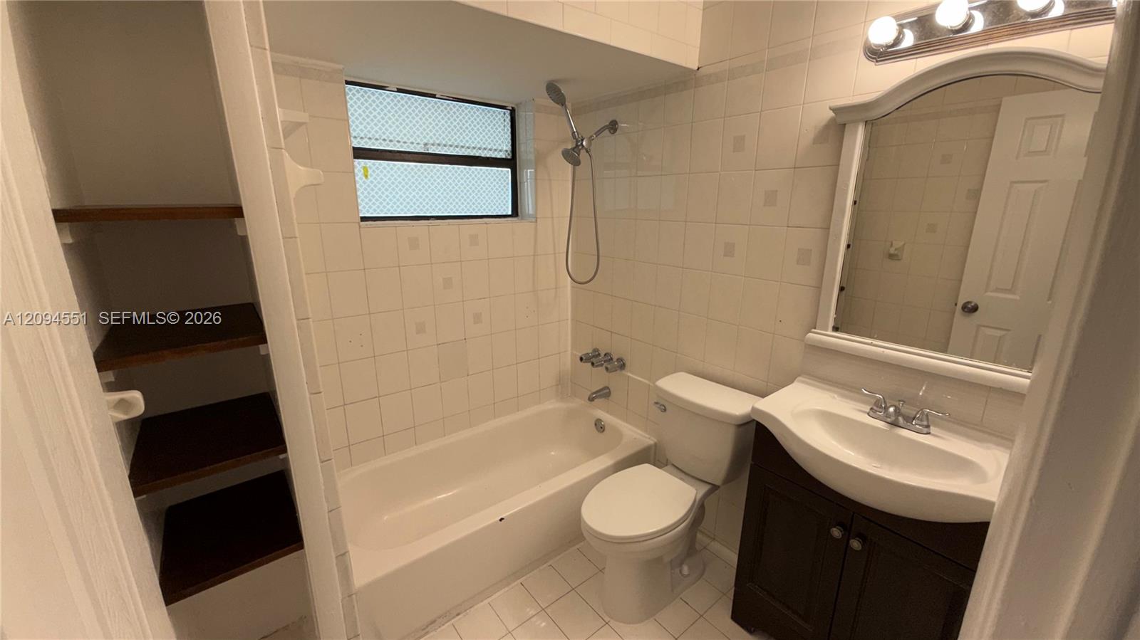 Ver detalles / 1699 sq. ft. $ 2026-09-23 0 foto