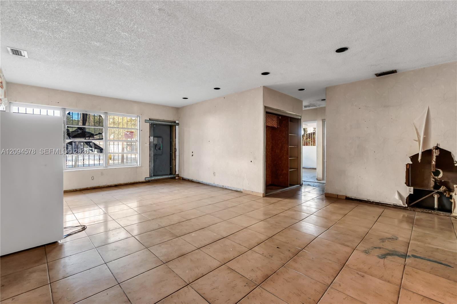 4730 4 / 2 2609 sq. ft. $ 2026-09-23 0 foto