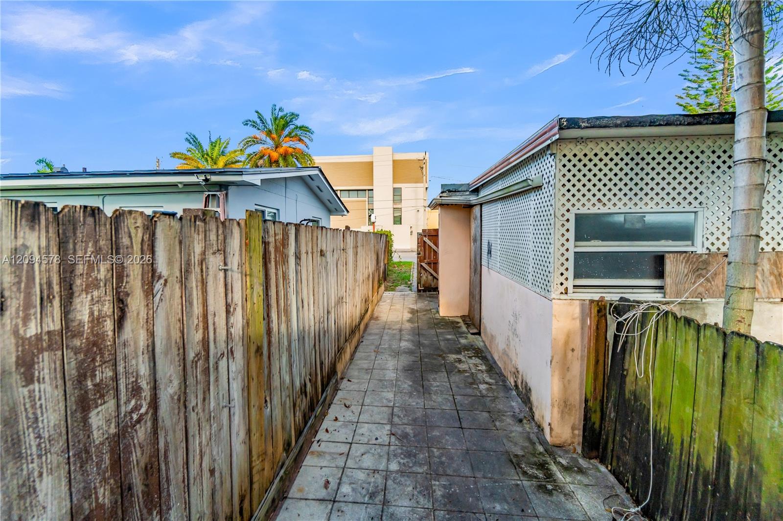 4730 4 / 2 2609 sq. ft. $ 2026-09-23 0 foto