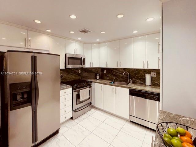 1923 2 / 2 1220 sq. ft. $ 2026-09-23 0 foto