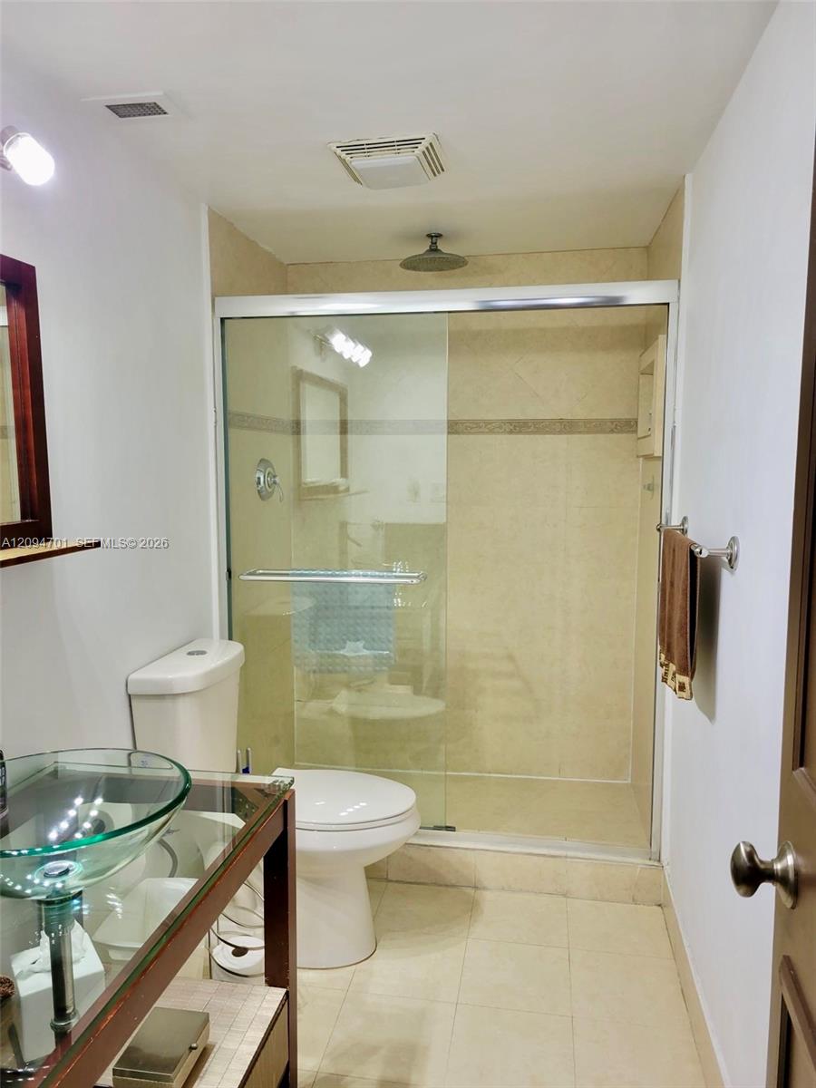 1923 2 / 2 1220 sq. ft. $ 2026-09-23 0 foto