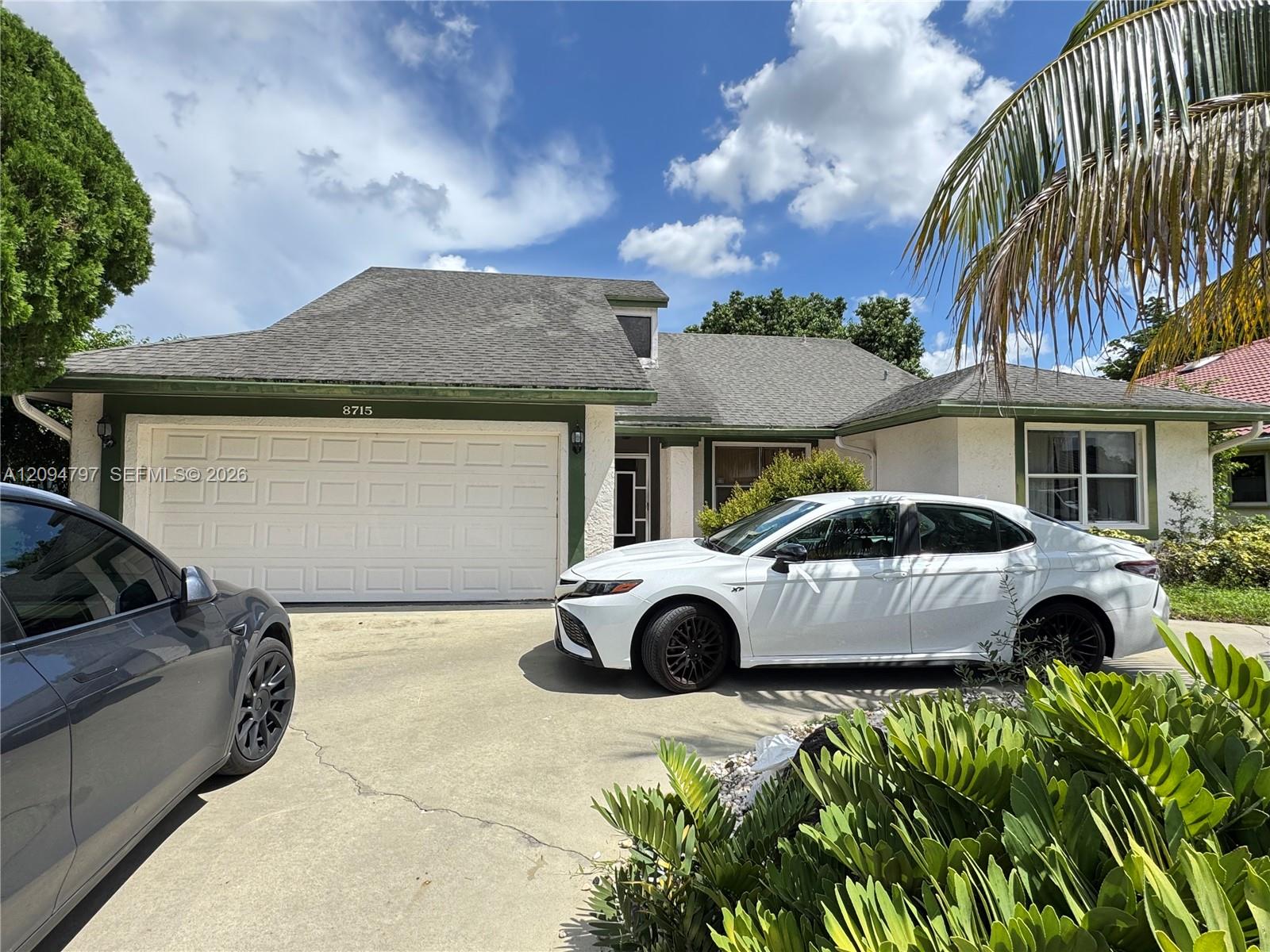 8715 2 / 2 1654 sq. ft. $ 2026-09-24 0 foto
