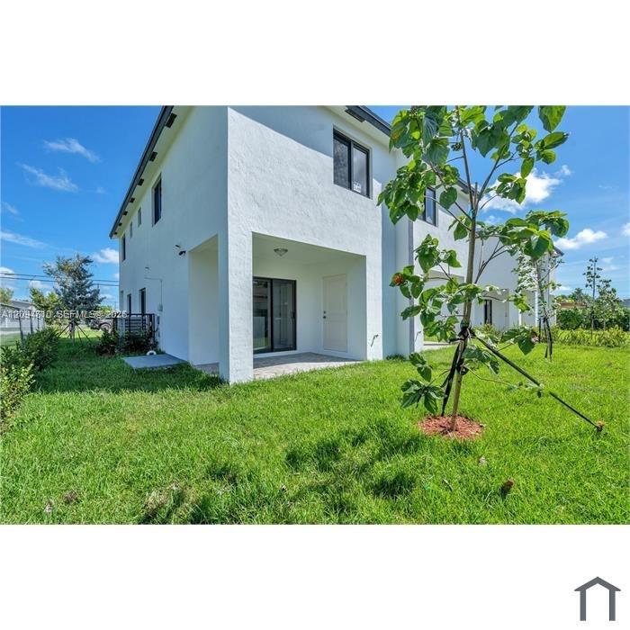   /   кв.футов $ 2026-09-24 0 Фото