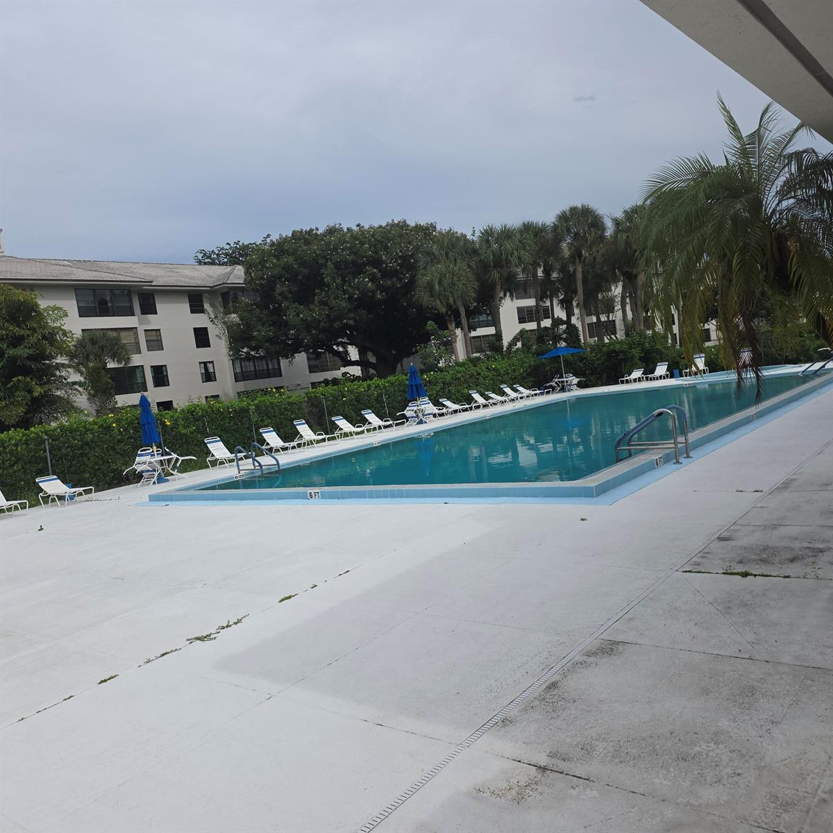 305 2 / 2 1437 sq. ft. $ 2026-09-25 0 foto