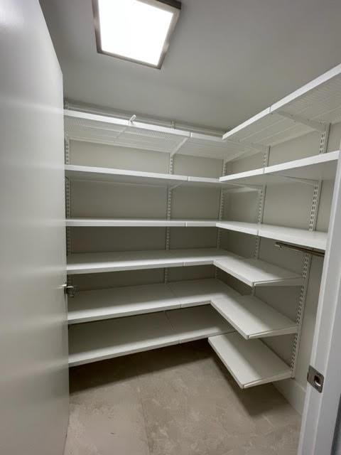 803 2 / 3 1524 sq. ft. $ 2026-09-28 0 Photo